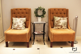 Дизайнерские кресла и диван для клиника «Стиль Дент» фото 2